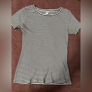 Old Navy ribbed short sleeve shirt